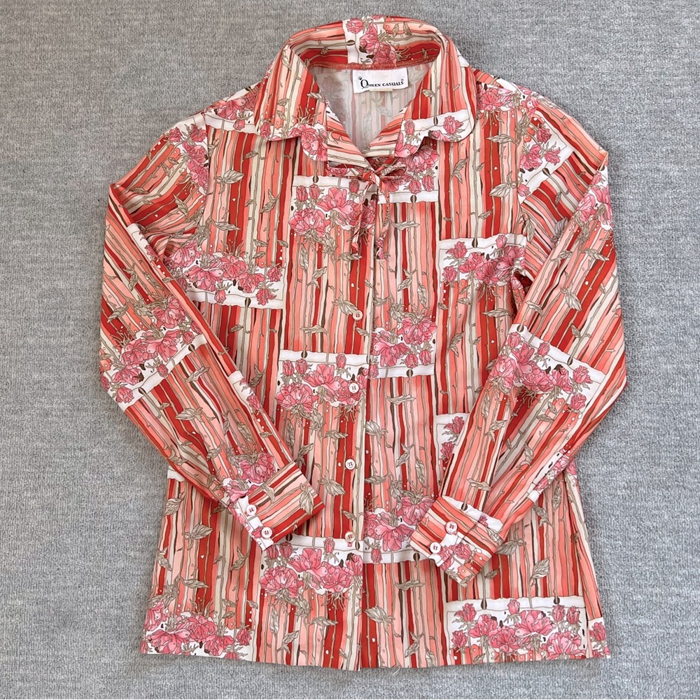 Vintage 1970’s Queen Casuals Floral Buttondown Blouse